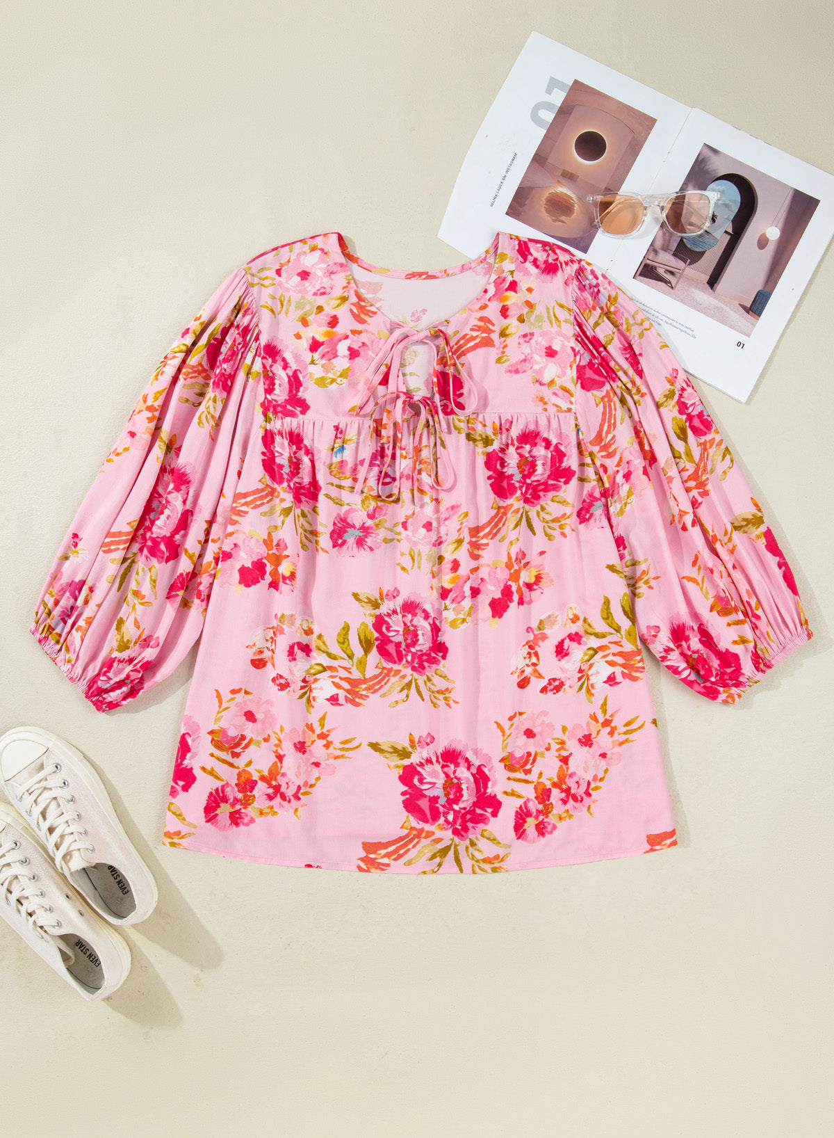 Plus Size Floral Tie V-Neck Puff Sleeve Top