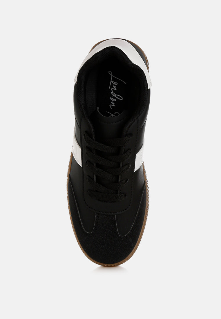 Crossover Classic Lace-Up Flatform Sneakers