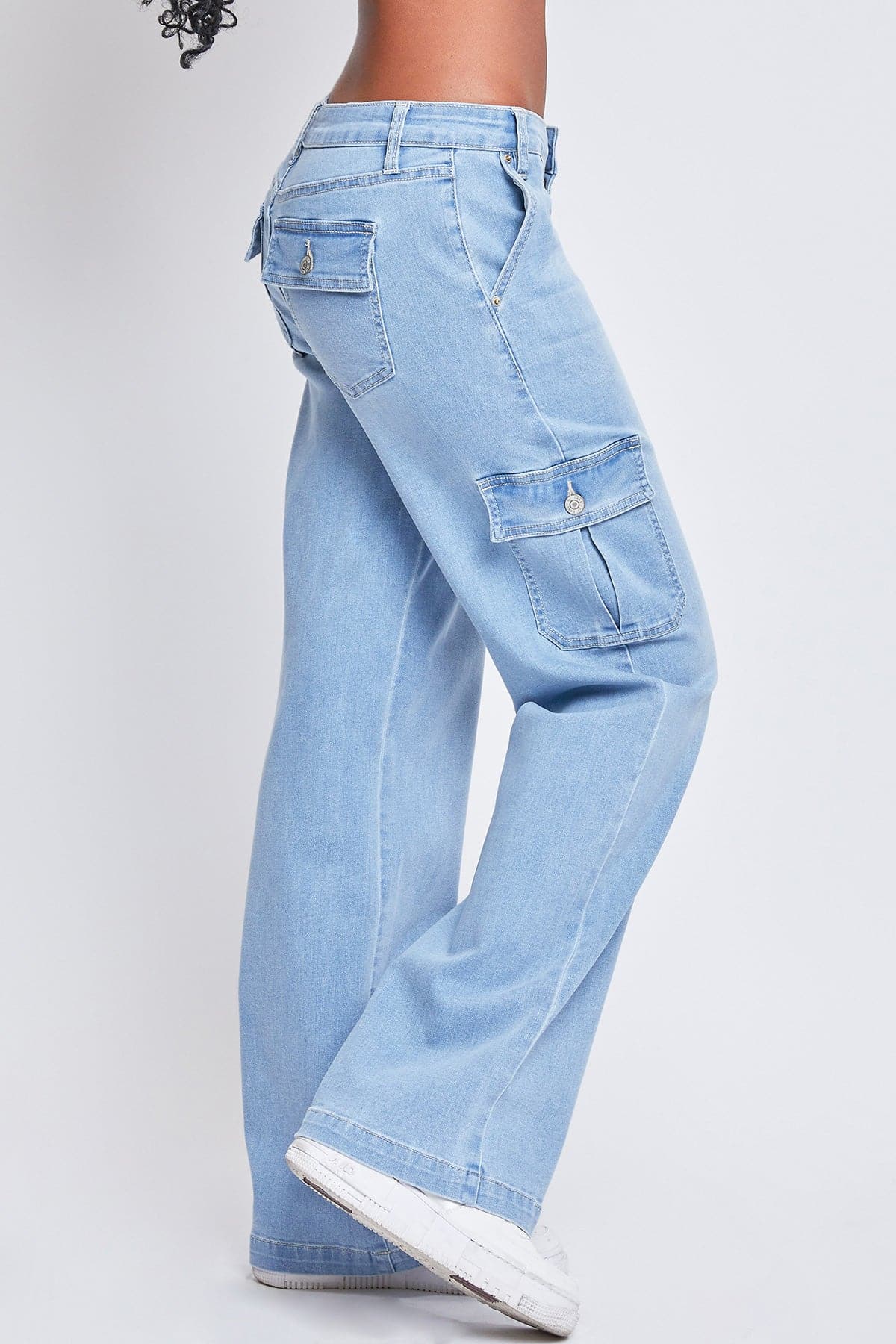Women's Low-Rise Straight Leg Cargo Skater Jeans