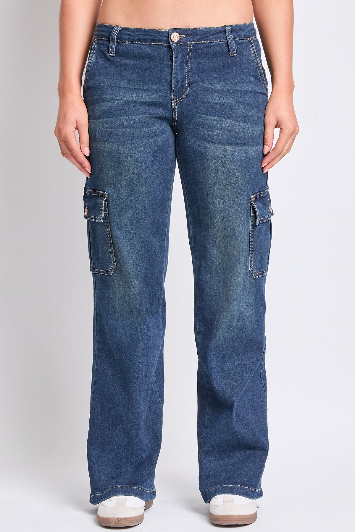 Women's Low-Rise Straight Leg Cargo Skater Jeans