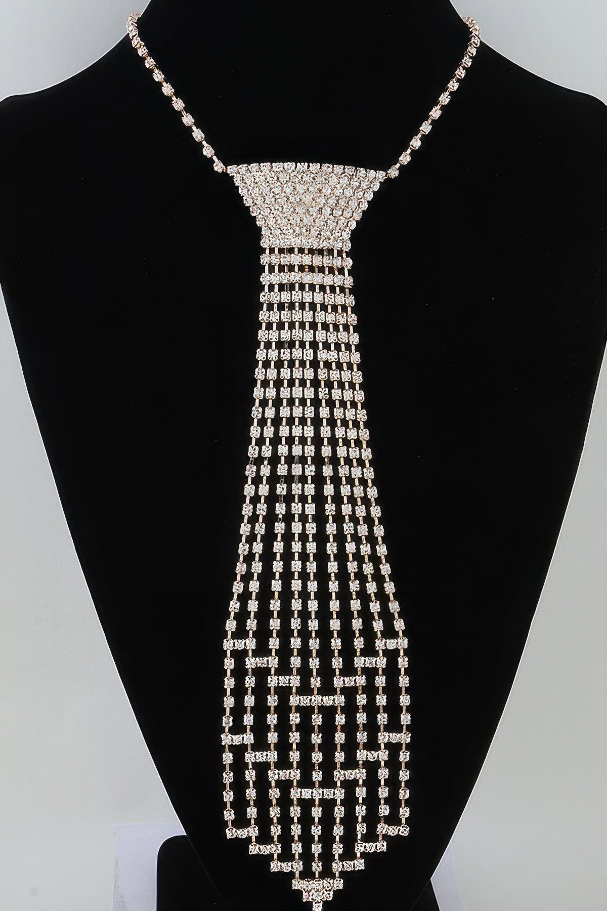 WOMEN'S NECKLACE Elegant Prêt-à-Porter New Collection GRAMERCY PARK BYMANYC ® New York