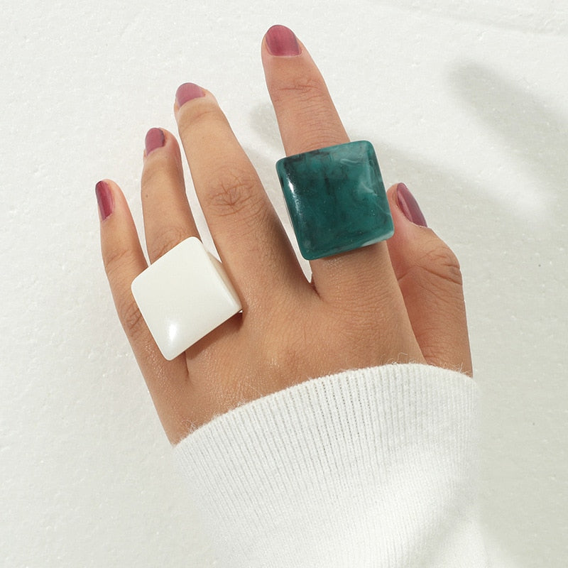 CHELSEA Oversized Square Resin Ring
