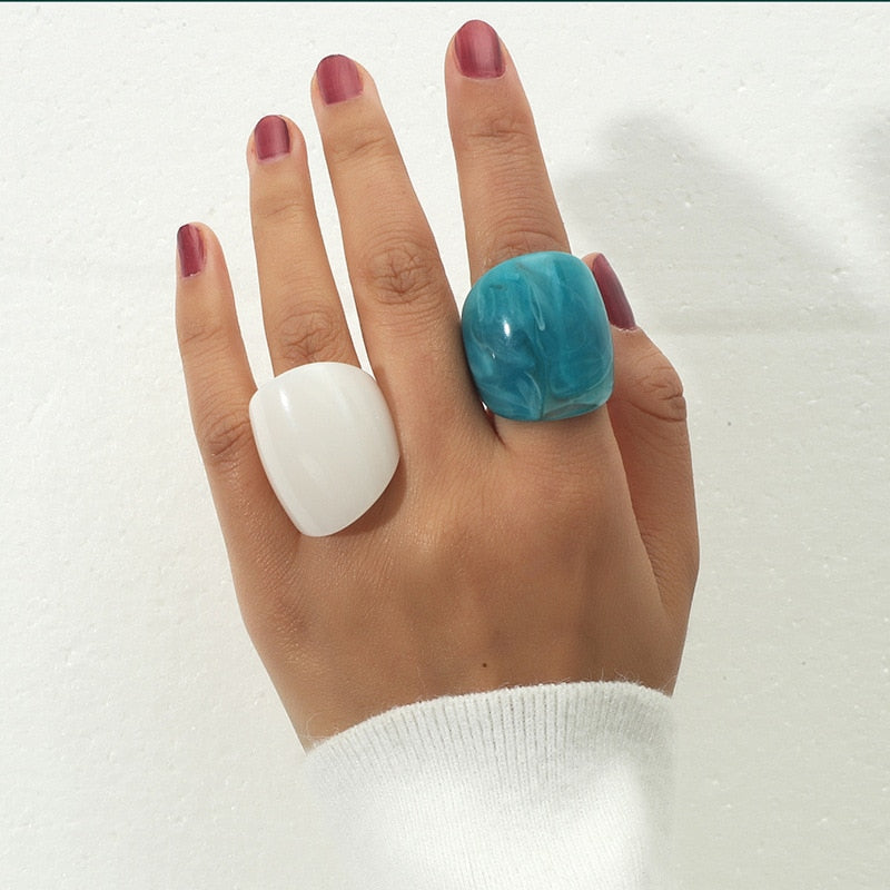 CHELSEA Oversized Square Resin Ring