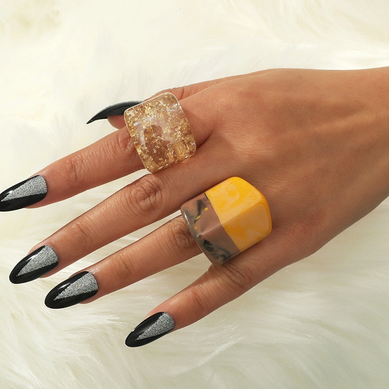 CHELSEA Oversized Square Resin Ring