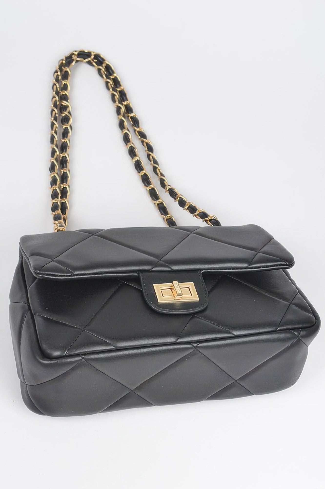LITTLE ITALY Rhinestone Heart Clutch
