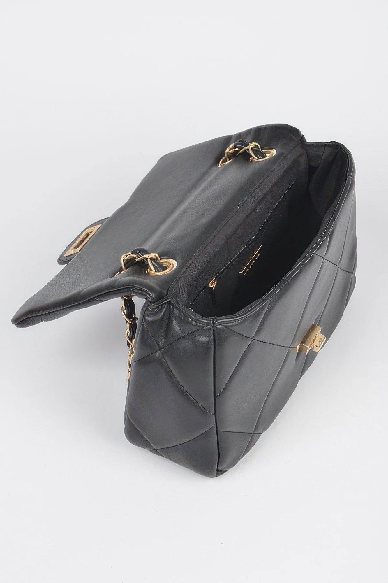 LITTLE ITALY Rhinestone Heart Clutch